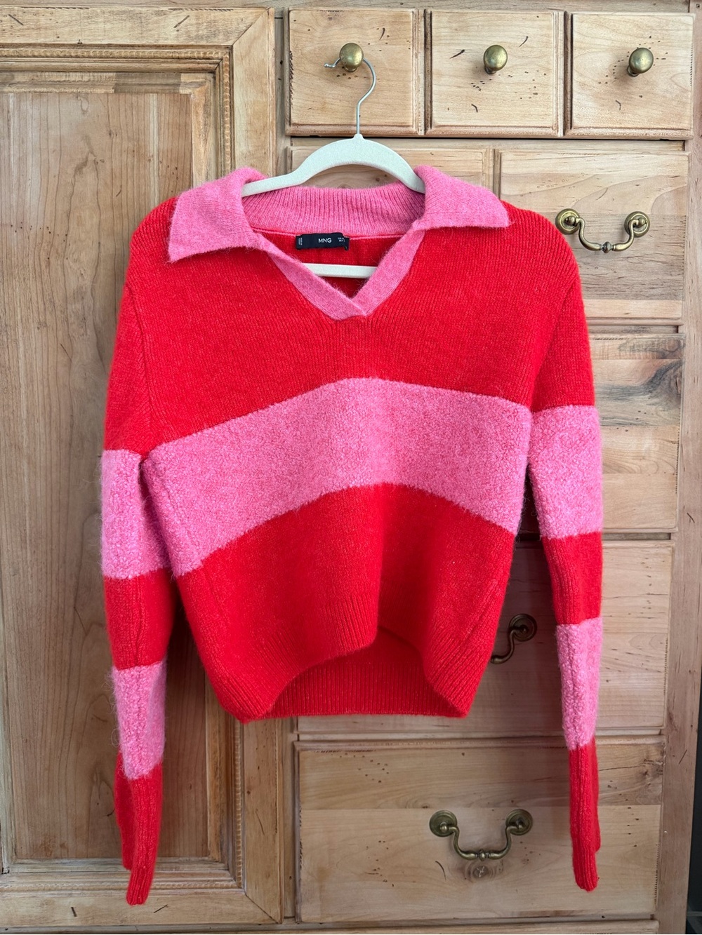 Mango Red and Pink Striped V‑Neck Sweater